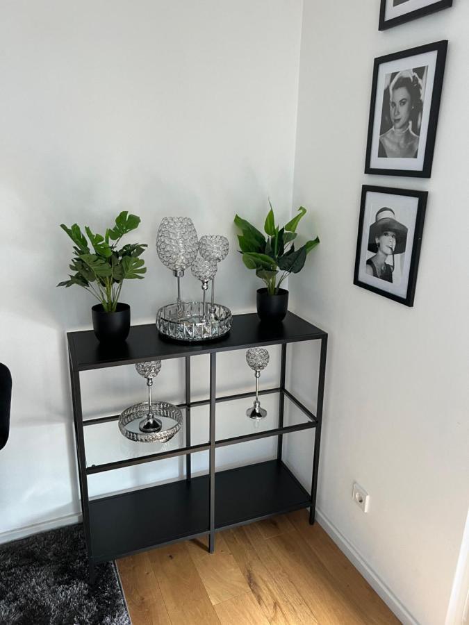 Cologne City Apartment Kostenlose Parkplatz Free Parking Buitenkant foto